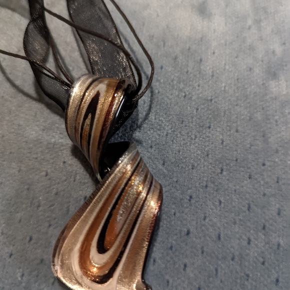 Necklace - Picture 2 of 2